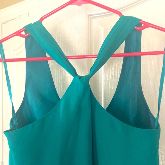 Like new JCrew dress, in petite size 2. Pretty details to back, zips in side. - Picture 4 of 9